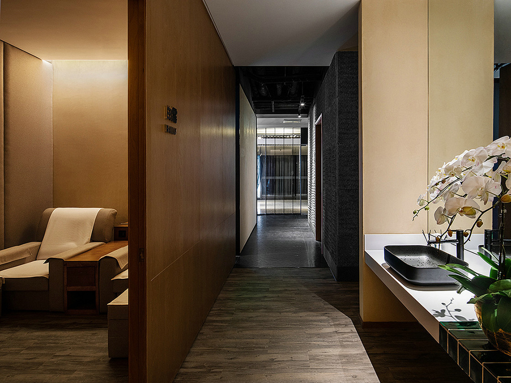 高档足浴按摩养生会所店铺装修图片