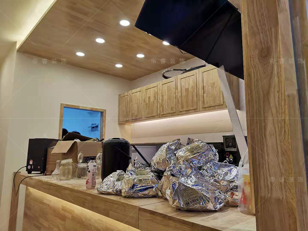 成都蜀色茶颜饮品店吧台装修效果图